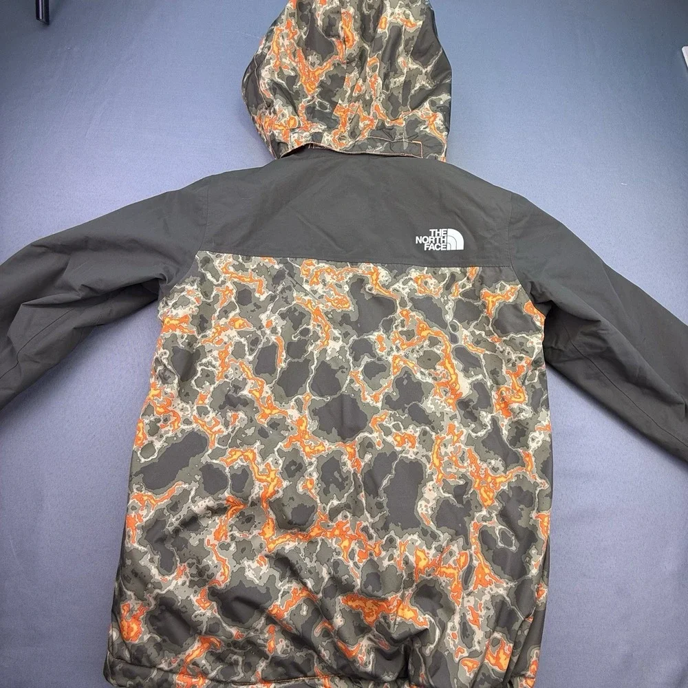 North Face Youth Snowquest Plus Insulated Jacket Camo Sz 10/12 DryVent‎ Outdoors
